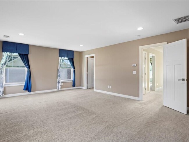 Building Photo - 120 Thames Valley Dr