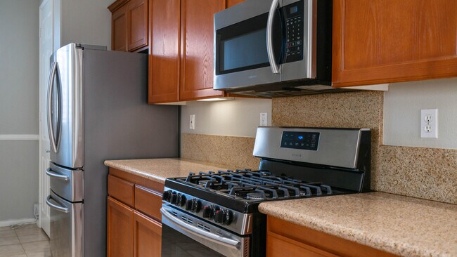 Building Photo - 49142 Barrymore St