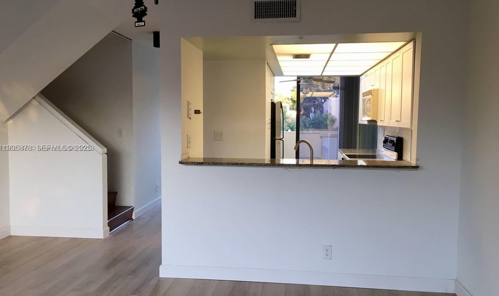 Building Photo - 2931 SW 87th Ter