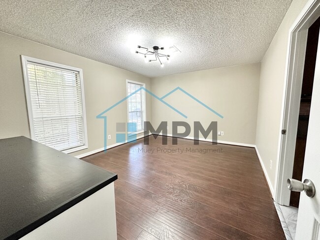 Building Photo - 307 Briarcliff Dr