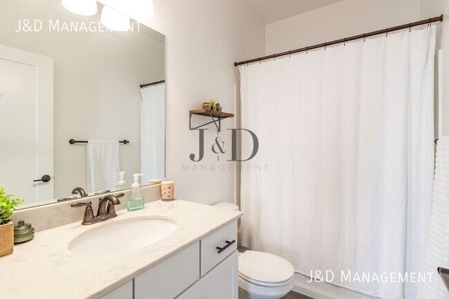 Building Photo - 10566 S Oquirrh Lk Rd