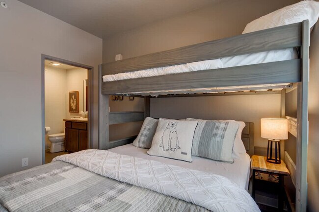 Building Photo - 2210 Remington Way