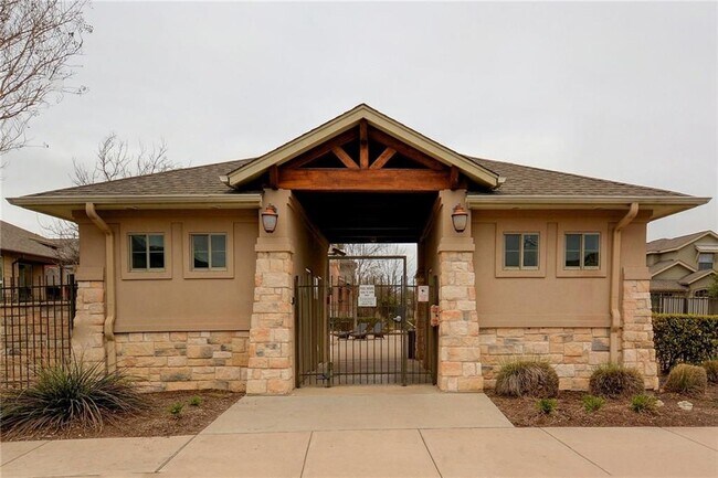Building Photo - 12500 Piper Ct
