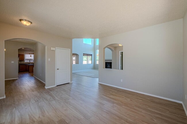 Building Photo - 10532 Coyote Canyon Pl NW