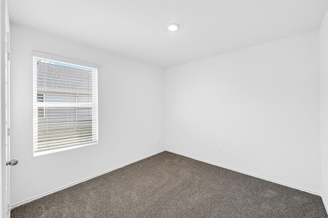 Building Photo - 2025 Woodlark Way