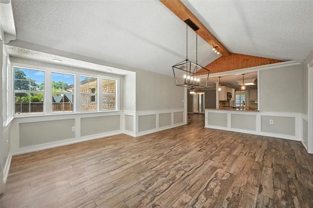 Building Photo - 2857 Hurstview Dr