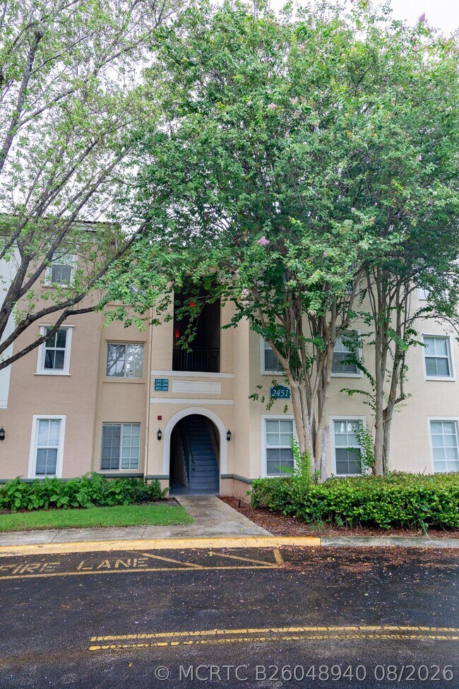Building Photo - 2451 Centergate Dr