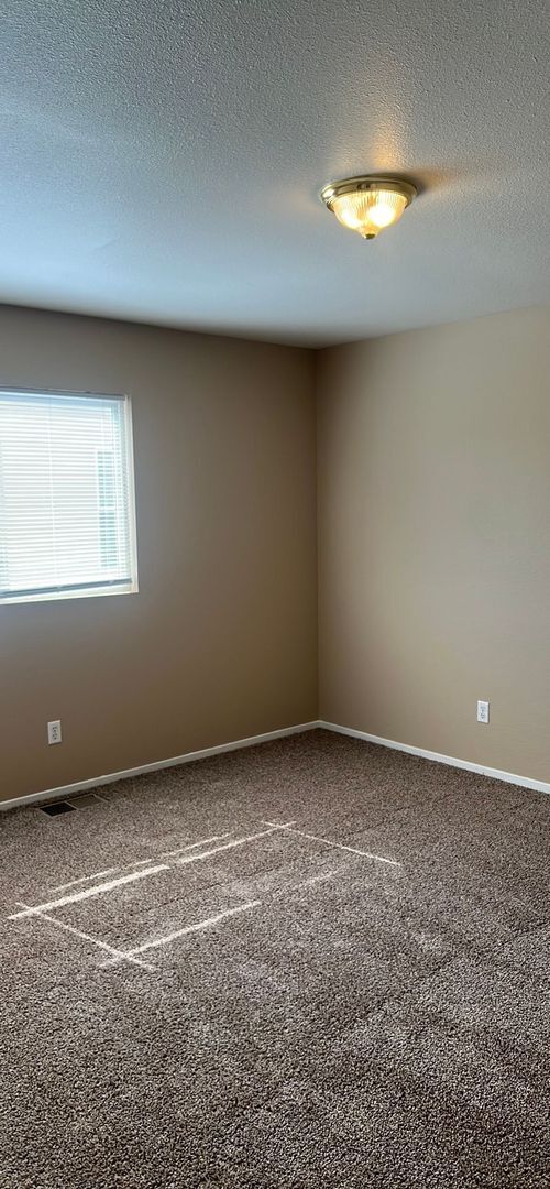 Building Photo - 1133 Pinnacle Dr