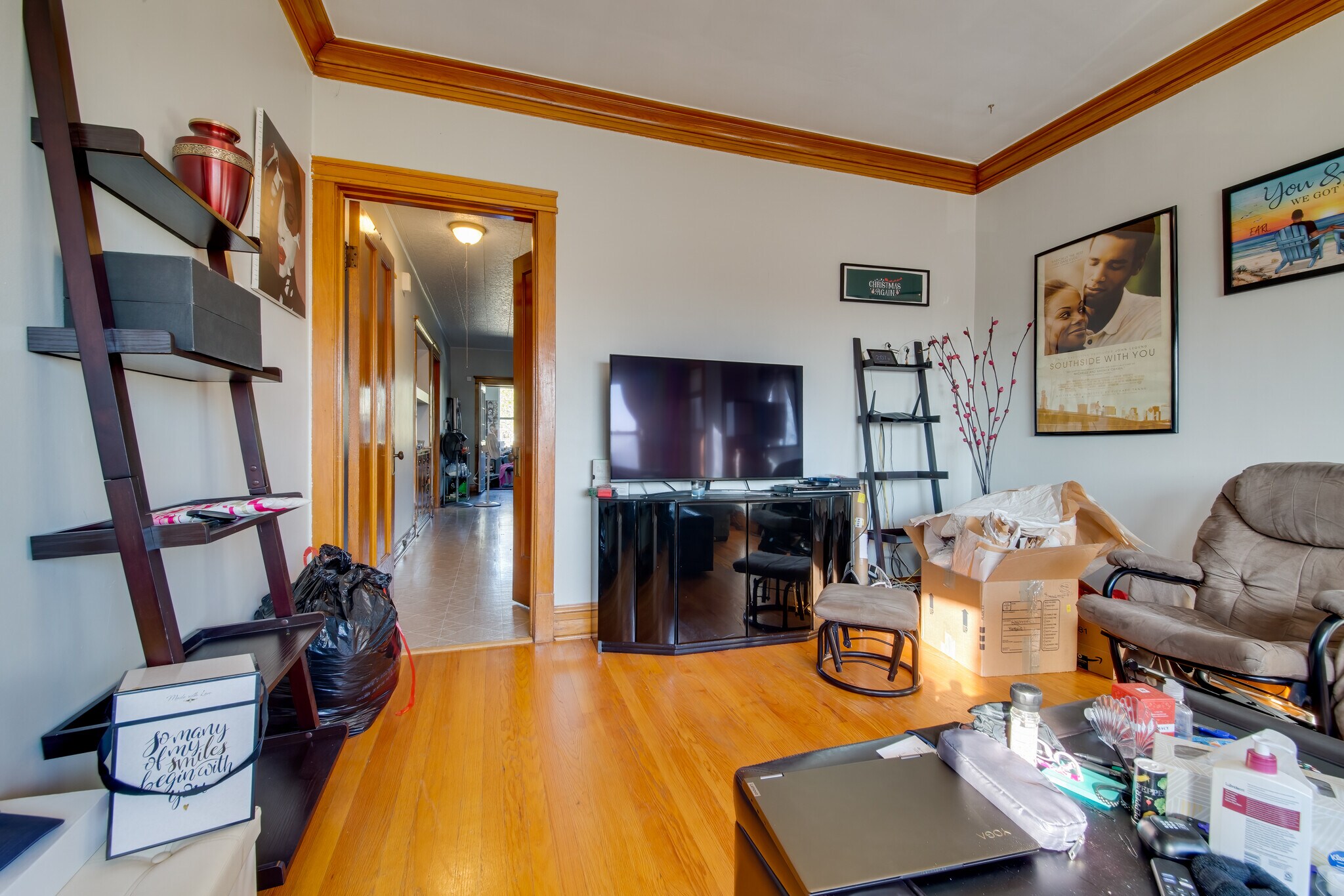 Building Photo - 5306 W Roscoe St