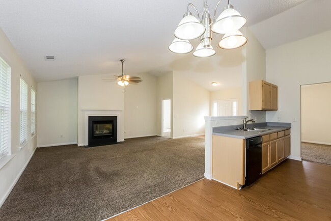 Building Photo - 4102 Hunters Trail Dr