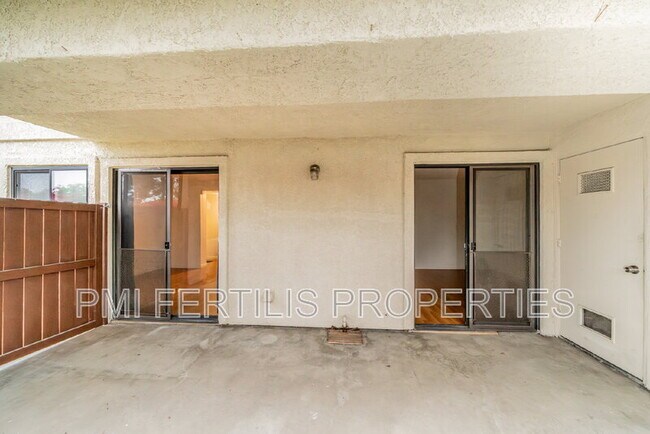 Building Photo - 8331 Vineyard Ave