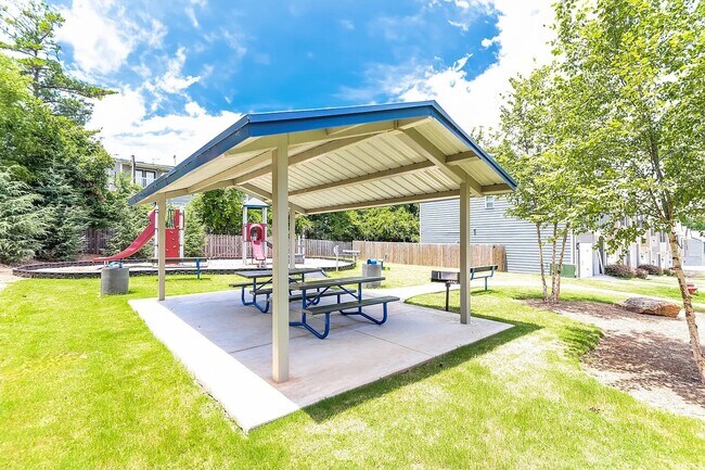 Building Photo - 509 Highwood Ln