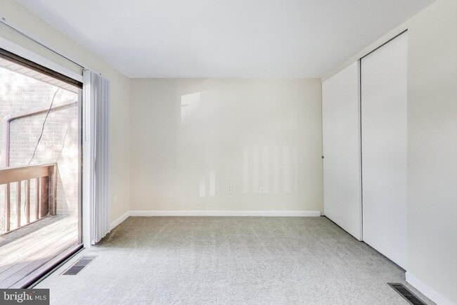 Building Photo - 9040 Centerway Rd