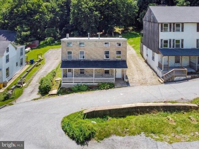Building Photo - 60 Irish Ln