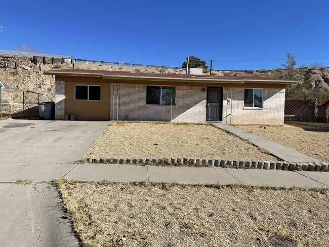 Building Photo - 8137 Staghorn Dr