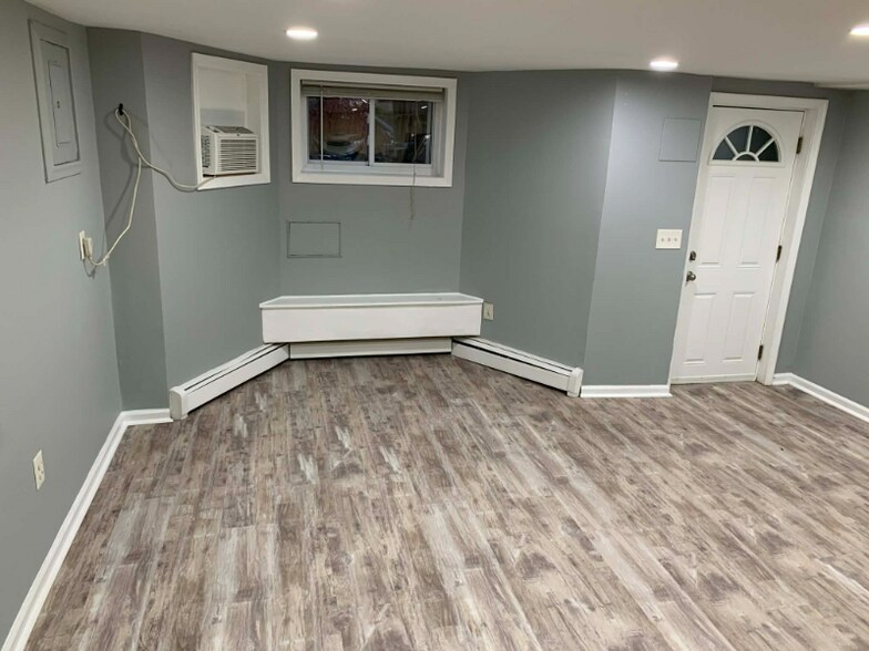 Building Photo - 2904 13th St NW