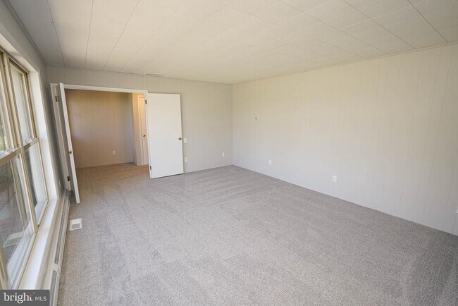Building Photo - 14880 Concord Rd