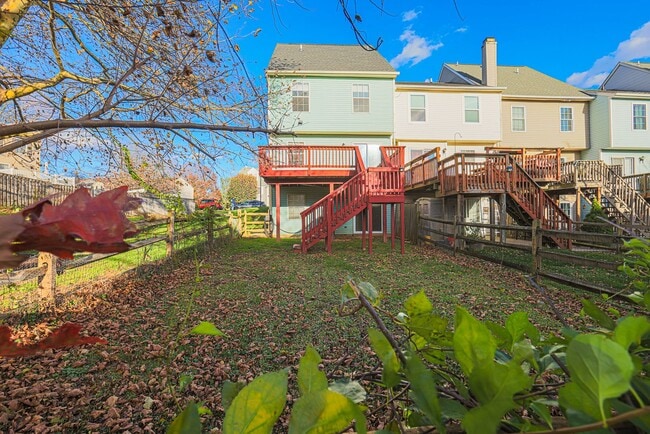 Building Photo - 3342 Garrison Cir