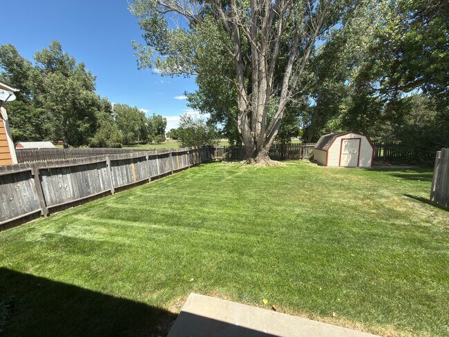 Building Photo - 2718 Sagebrush Dr
