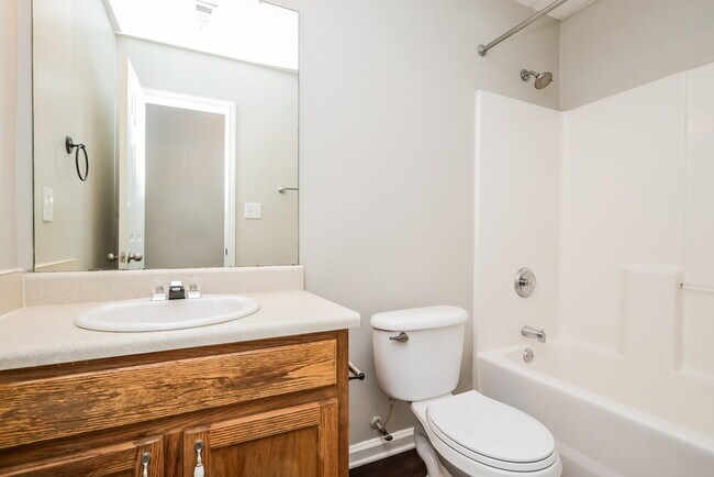 Building Photo - 743 Patriot's Point St