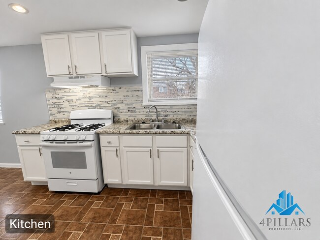 Building Photo - 5647 Sohl Ave