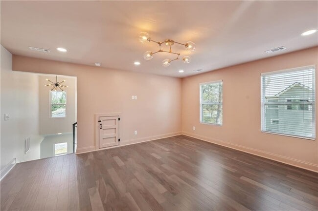 Building Photo - 3087 Alston Dr
