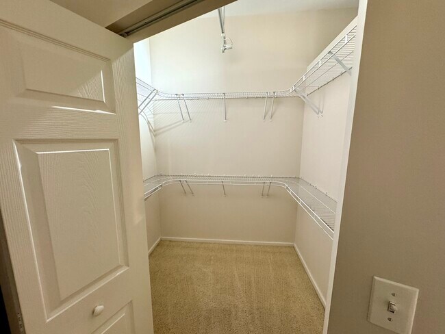 Building Photo - 520 S State St