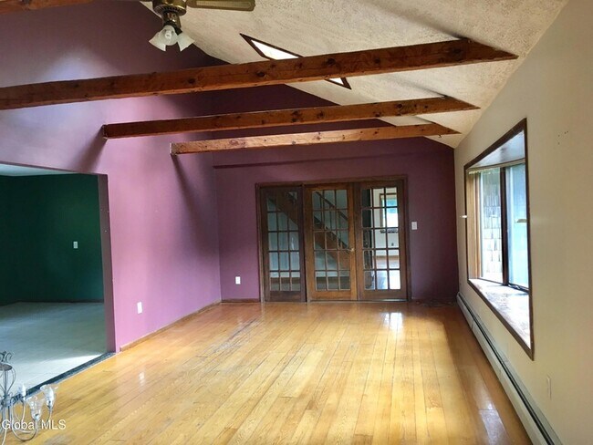 Building Photo - 1462 W Fulton Rd