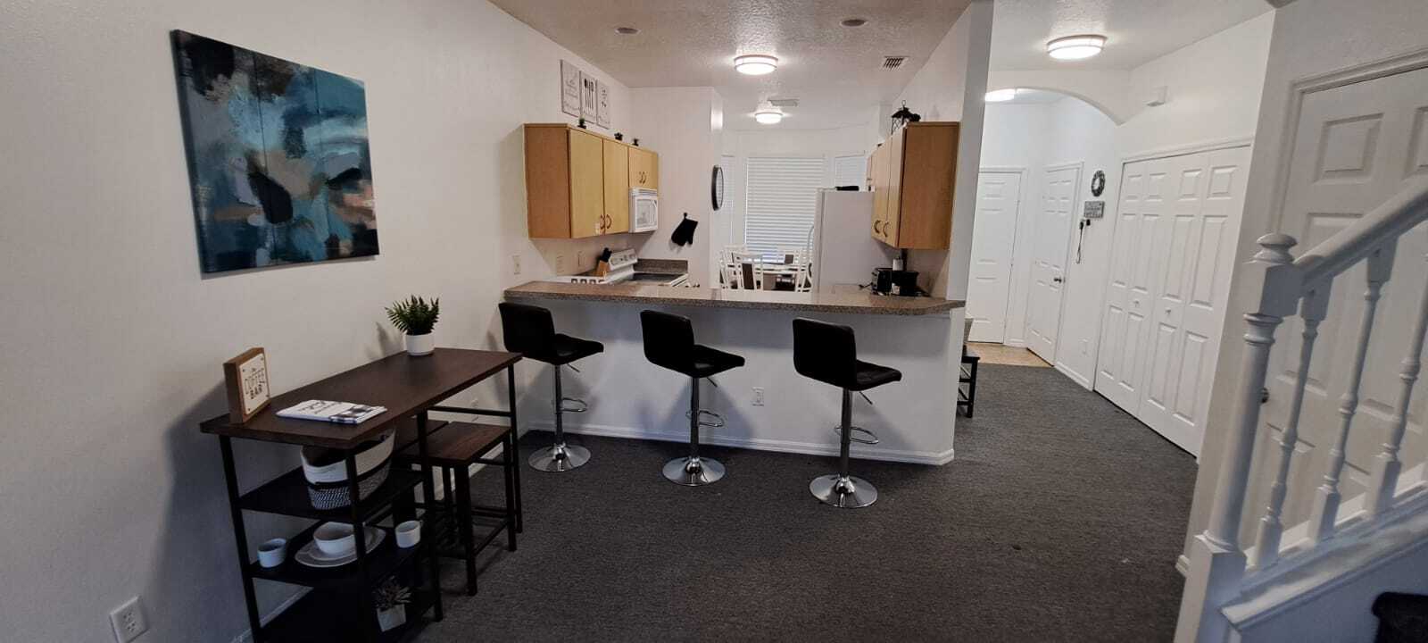 Building Photo - 1112 South Beach Cir