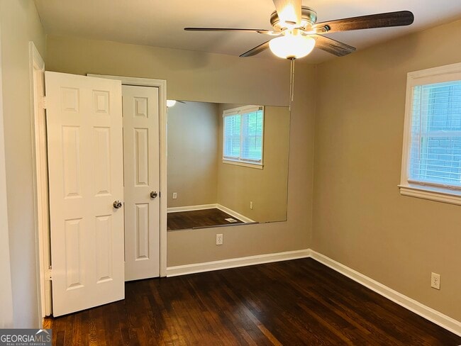 Building Photo - 4531 Wesley Dr