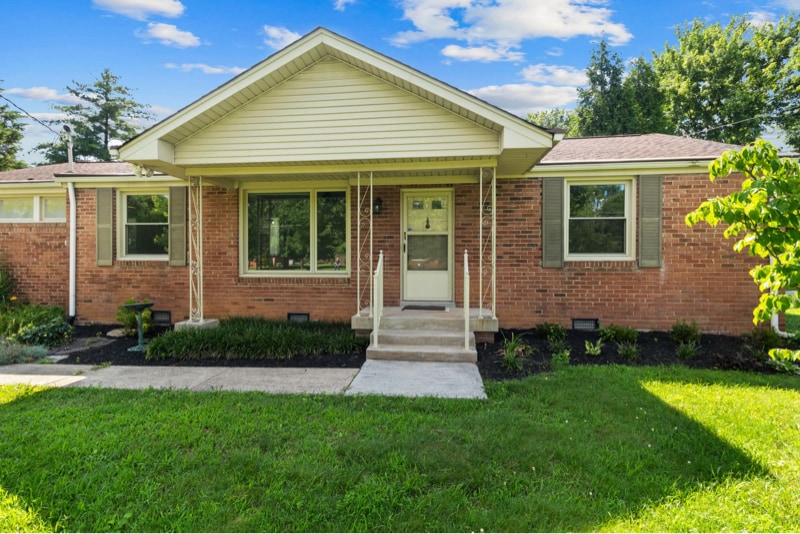 Building Photo - 1407 Leaf Ave