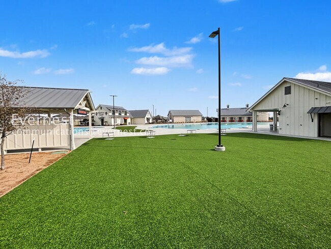 Building Photo - PROMO: Get $1,000 OFF the first month’s rent when the lease starts this month of March! / 5 Bed/4...