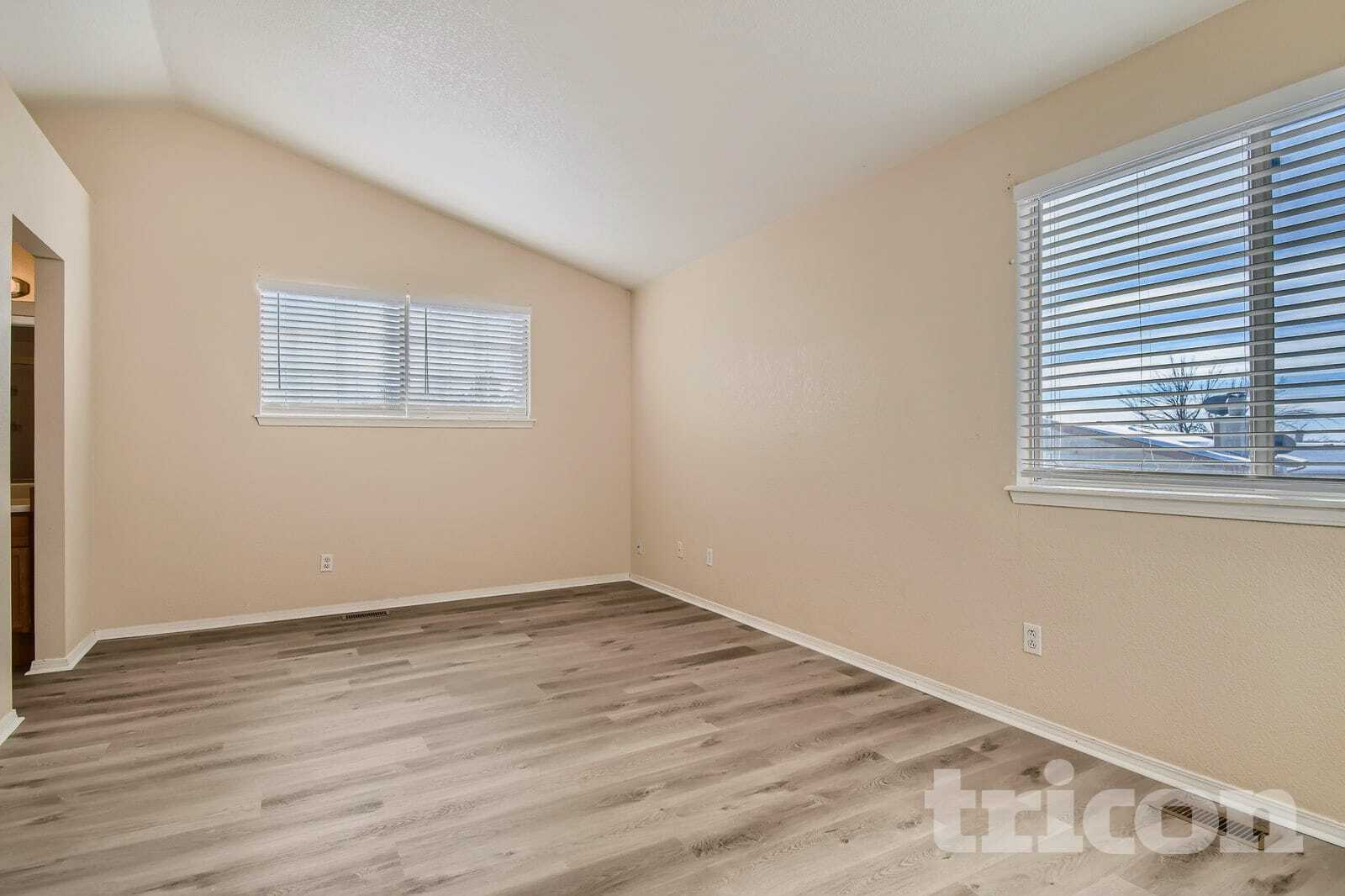 Building Photo - 12789 Elm St