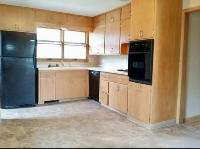Building Photo - NW Rochester MN 3bedroom 2bath 2car detach...