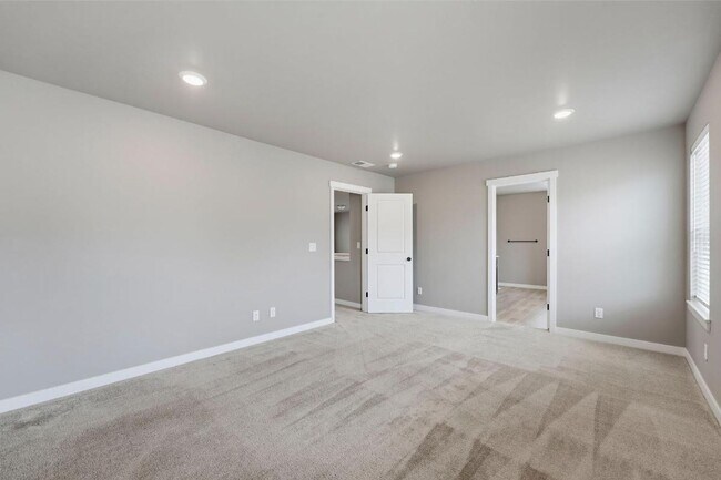Building Photo - Spacious Newer Lacey Home | 3-Bed Home with A/C, Gas Fireplace, Bonus Loft & Fully Fenced Backyard!