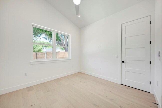 Building Photo - 200 Tillery Square