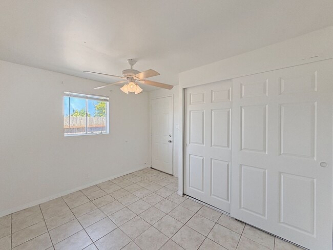 Building Photo - Spacious 4-Bedroom Retreat in the Heart of...