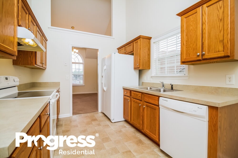 Building Photo - 3613 Shorewind Bay