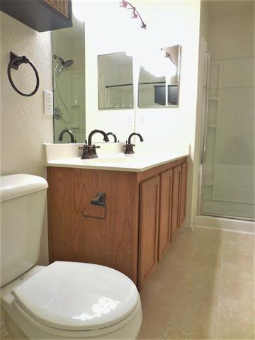 Building Photo - 5721 Thoroughbred Trail