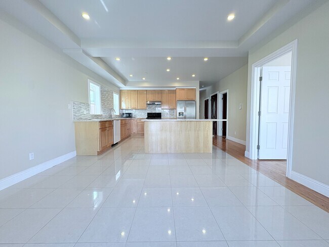 Building Photo - 109 Hillcrest Dr