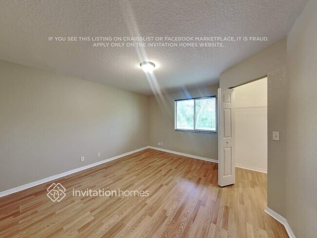 Building Photo - 2440 Cordoba Bend