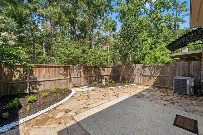 Building Photo - 31 W Greenhill Terrace Pl