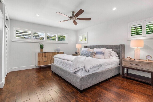 Building Photo - 6130 Ridge Ln