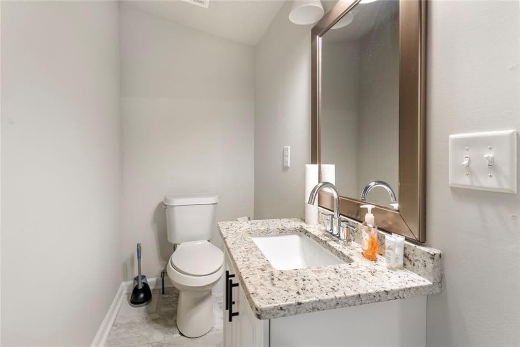 Building Photo - 1585 Archer St SW