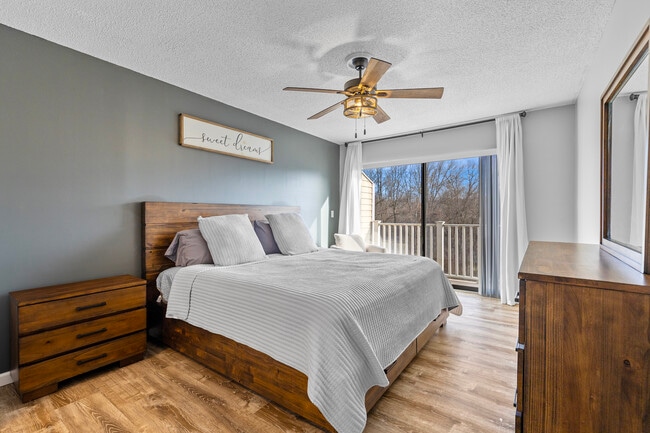 Building Photo - 109 Peddlers Dr