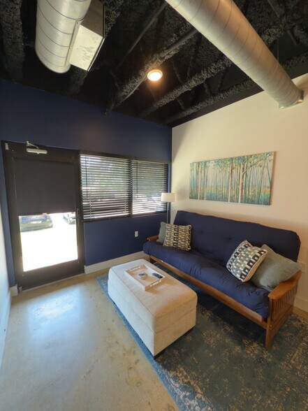 Building Photo - 293 Plus Park Blvd