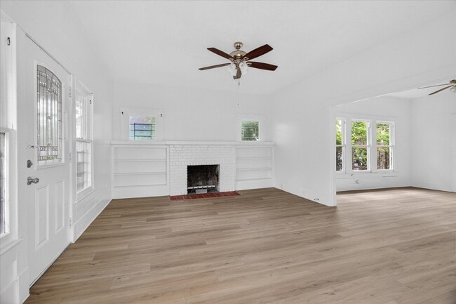 Building Photo - 1607 Holman St