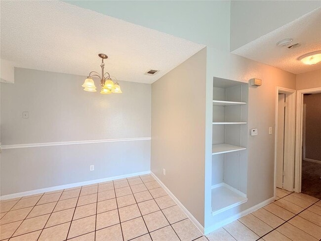 Building Photo - 14200 Sussman Ct