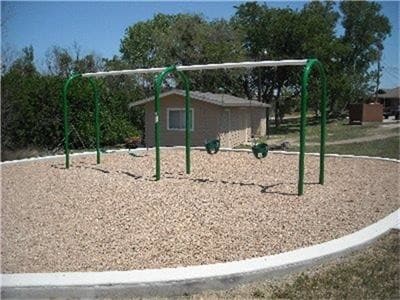 Building Photo - 806 N Rhomberg St