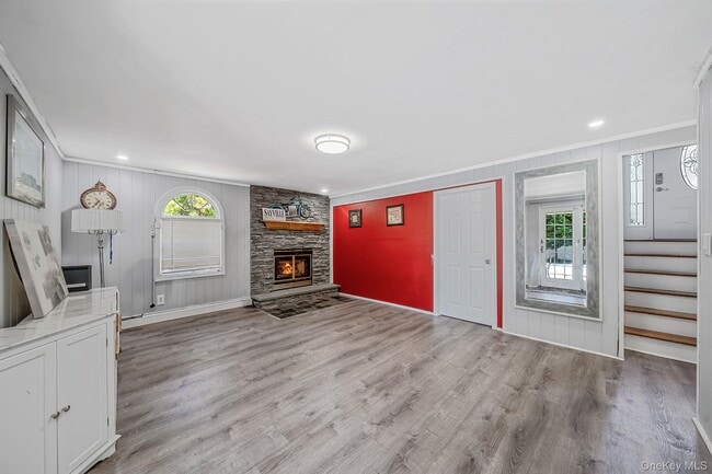 Building Photo - 309 Sunrise Dr